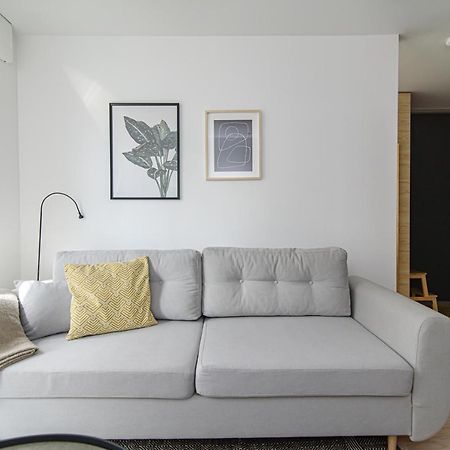 Modern Apartment Next To Ozas Park By Urban Rent VNO Extérieur photo