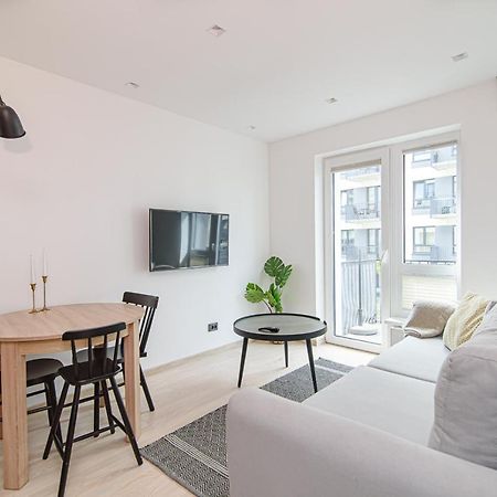 Modern Apartment Next To Ozas Park By Urban Rent VNO Extérieur photo